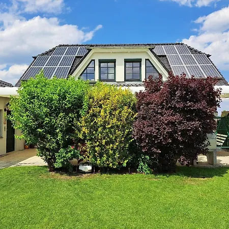 Schoenes In Mit Schoenem Garten Hébergement de vacances