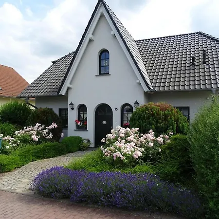 Schoenes In Mit Schoenem Garten Hébergement de vacances Radewege